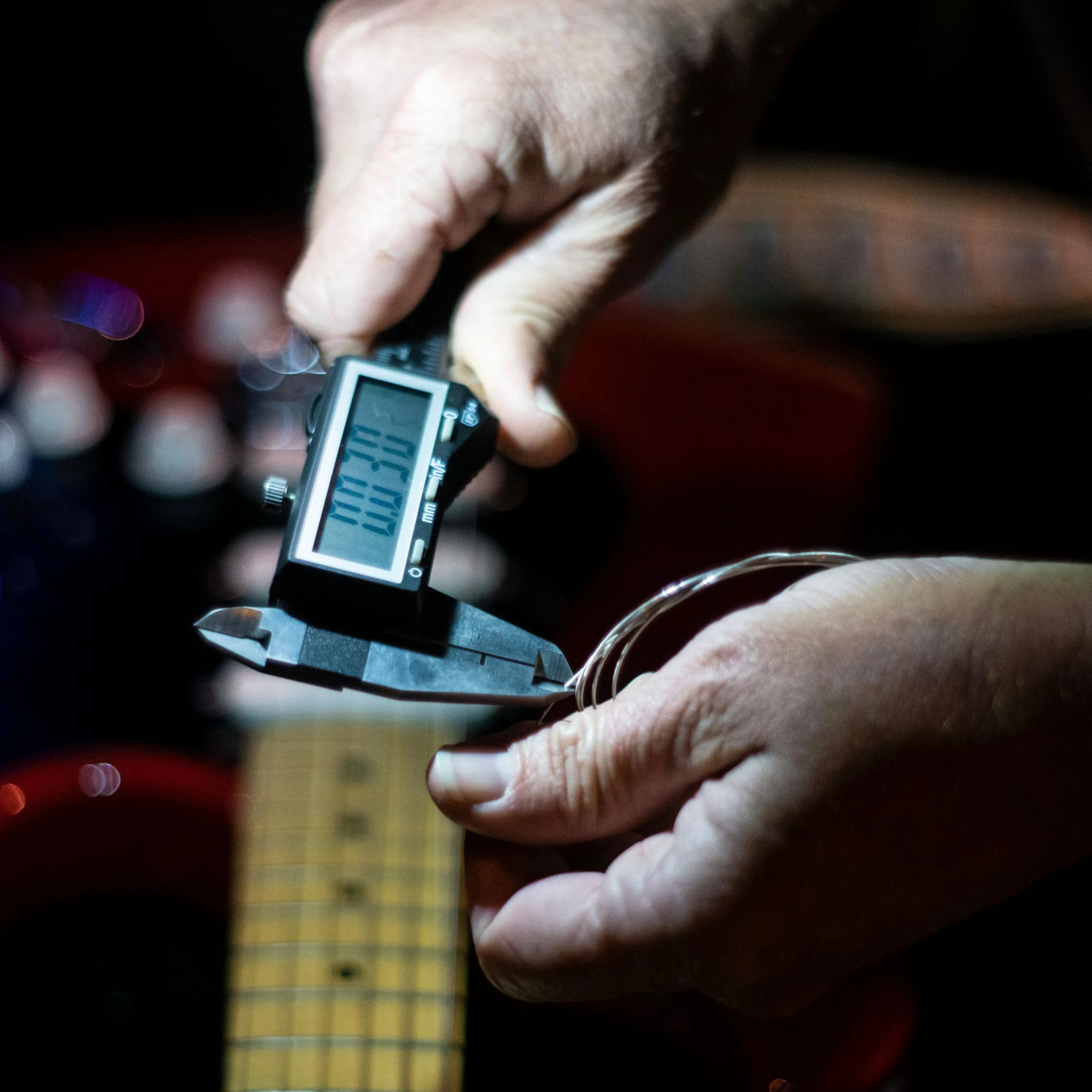 Luthier's Digital Caliper - StewMac - Image 6