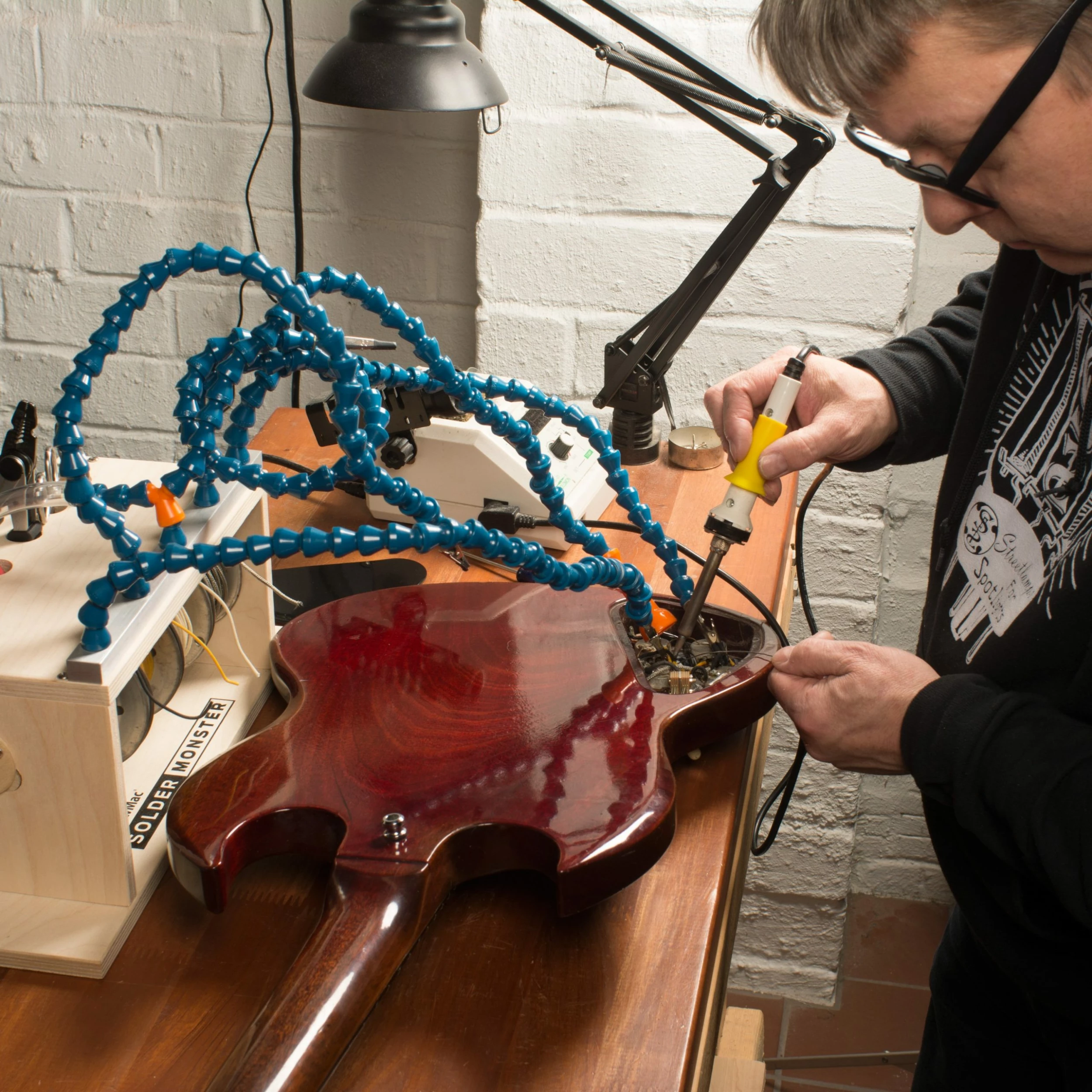 StewMac Solder Monster - StewMac - Image 3