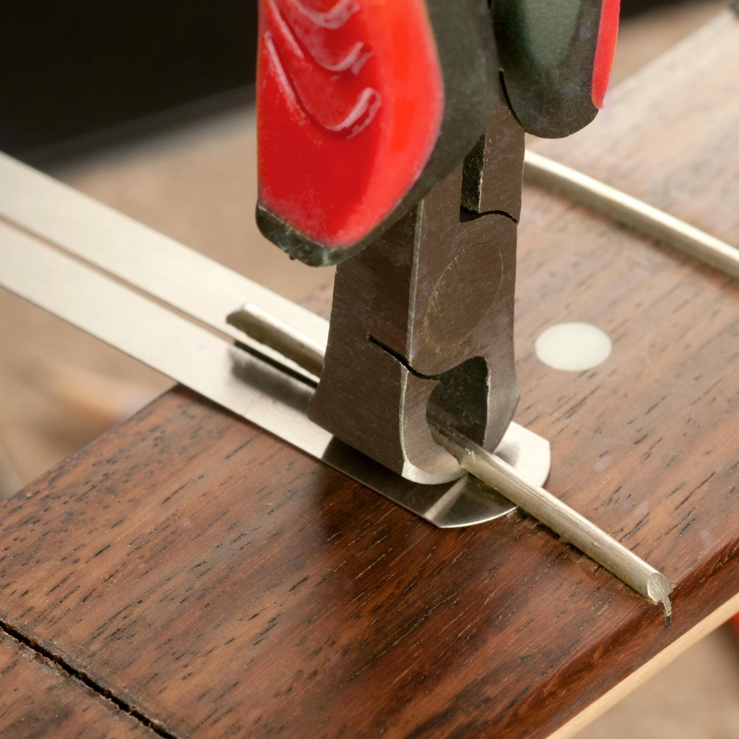 Chip Stoppers, Set Of 2 - StewMac - Image 2